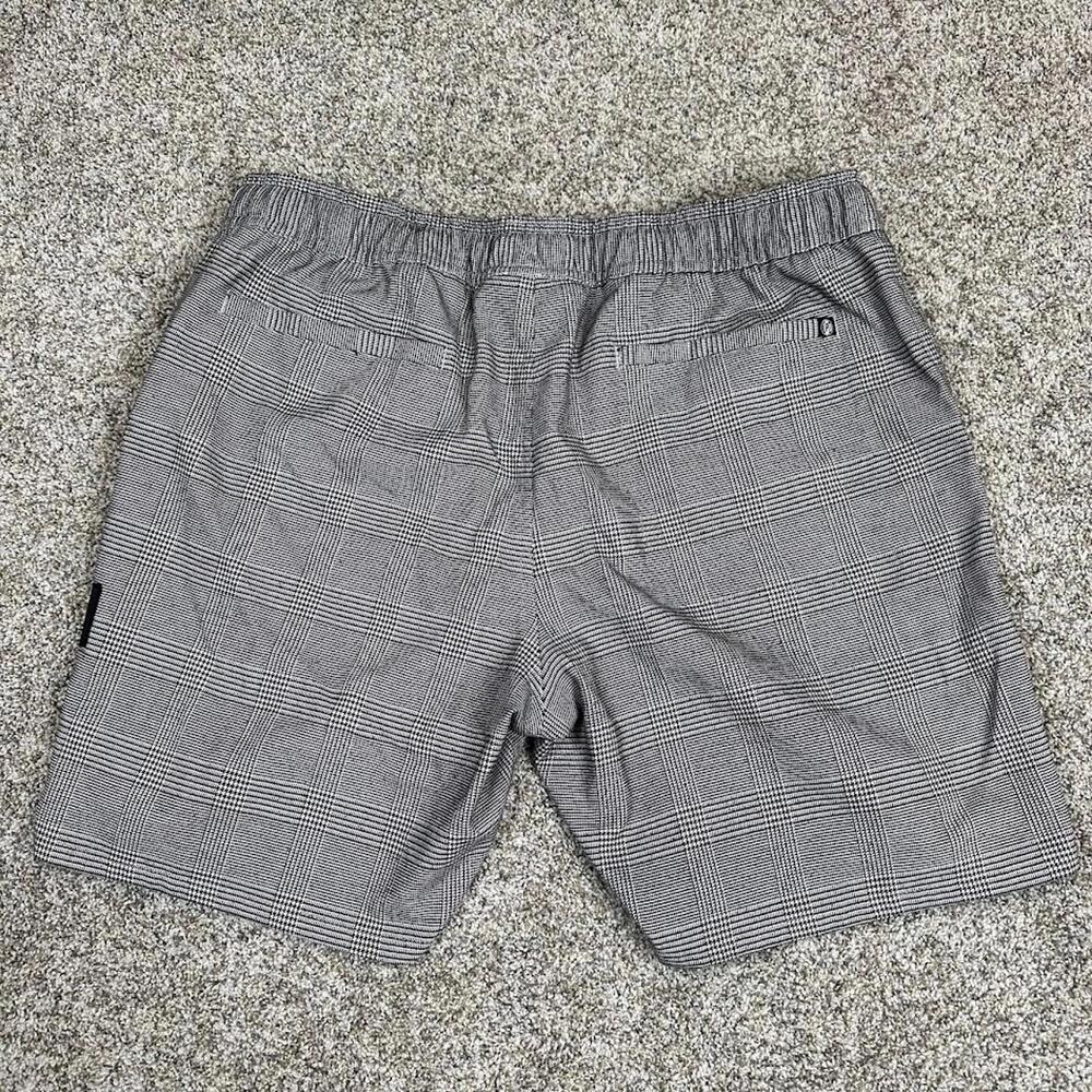 IPD Mens Shorts Size Large Plaid Cotton Henry Fit Casual Golf Boat Preppy - Picture 4 of 8